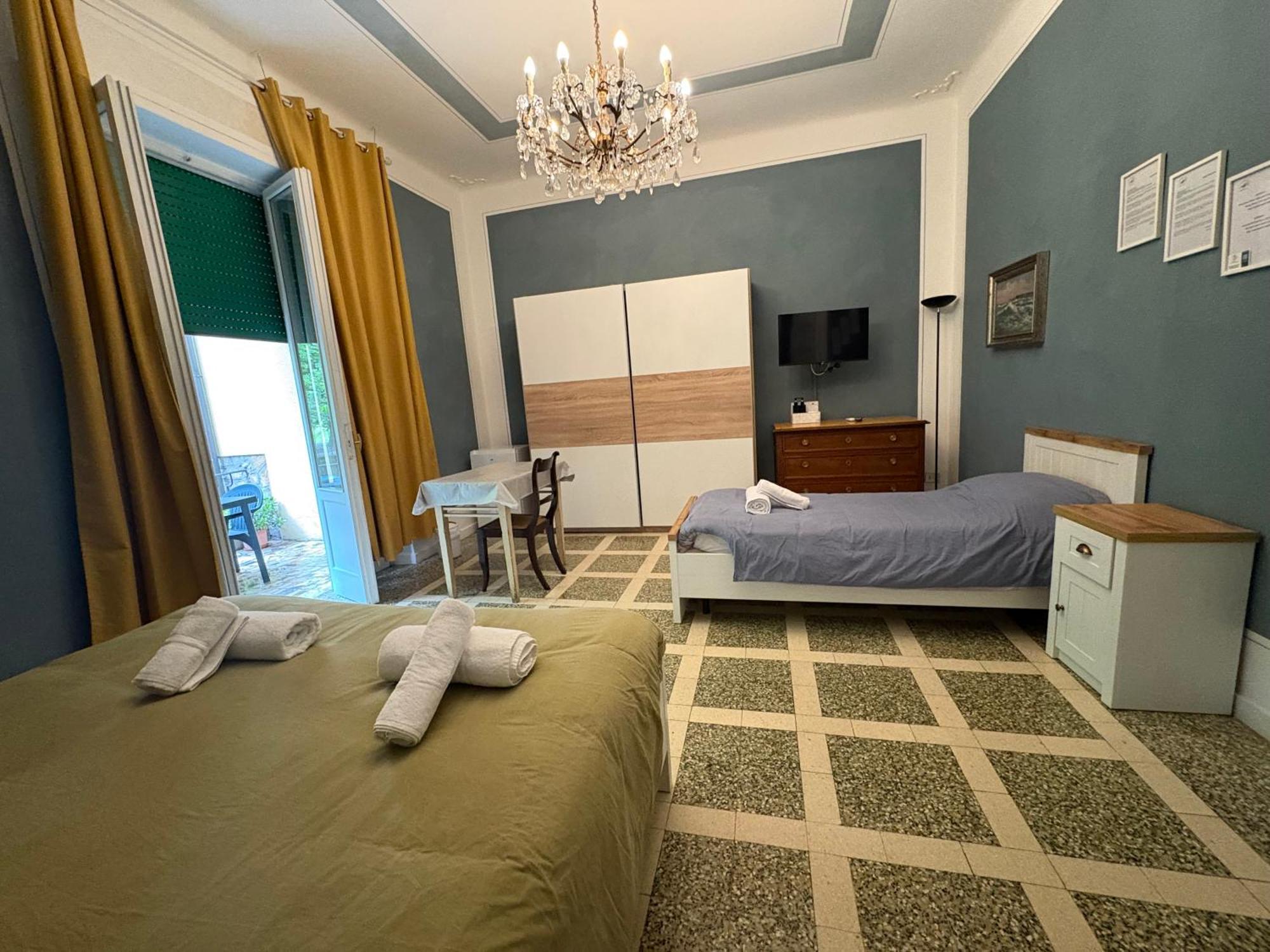 Home Sweet Home 3 - Affittacamere Λούκα Δωμάτιο φωτογραφία